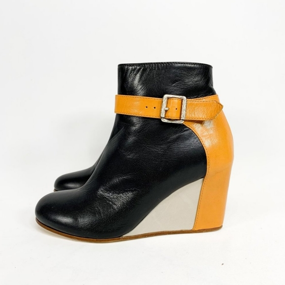MM6 Maison Martin Margiela Shoes - MAISON MARTIN MARGIELA Color-Block Wedge Booties